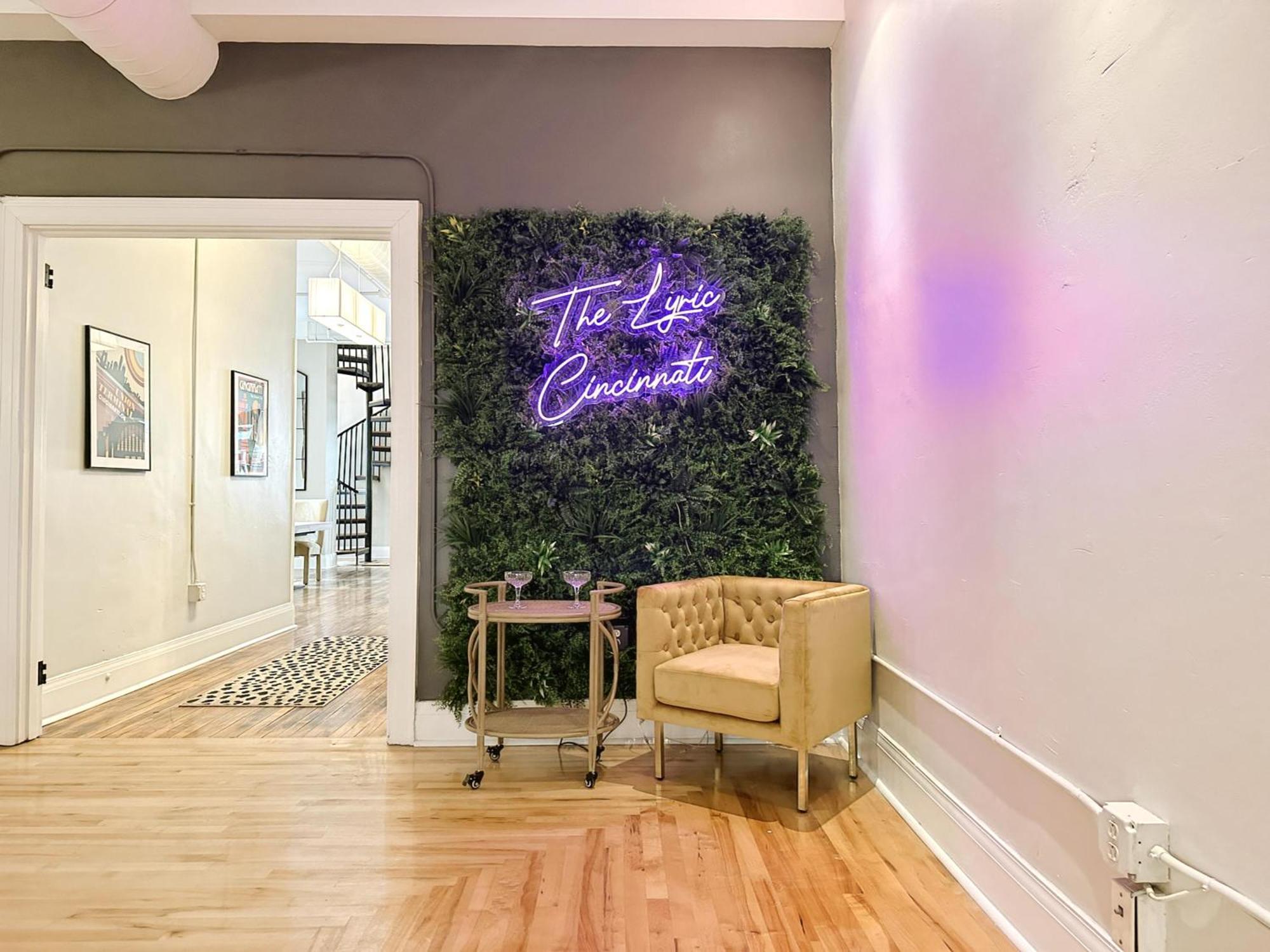 The Historic Lyric Penthouse With Private Rooftop Cincinnati Exterior photo