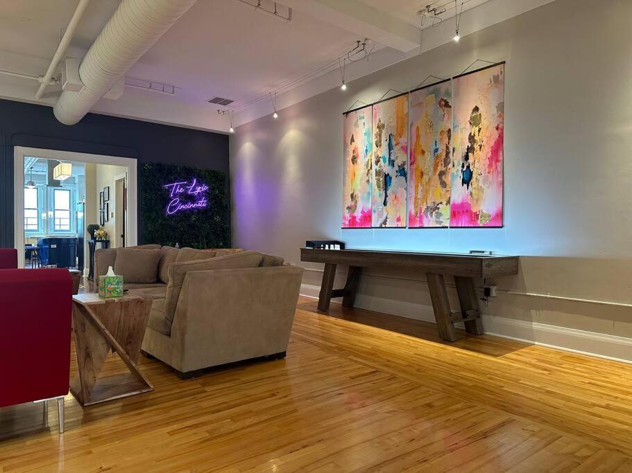 The Historic Lyric Penthouse With Private Rooftop Cincinnati Exterior photo