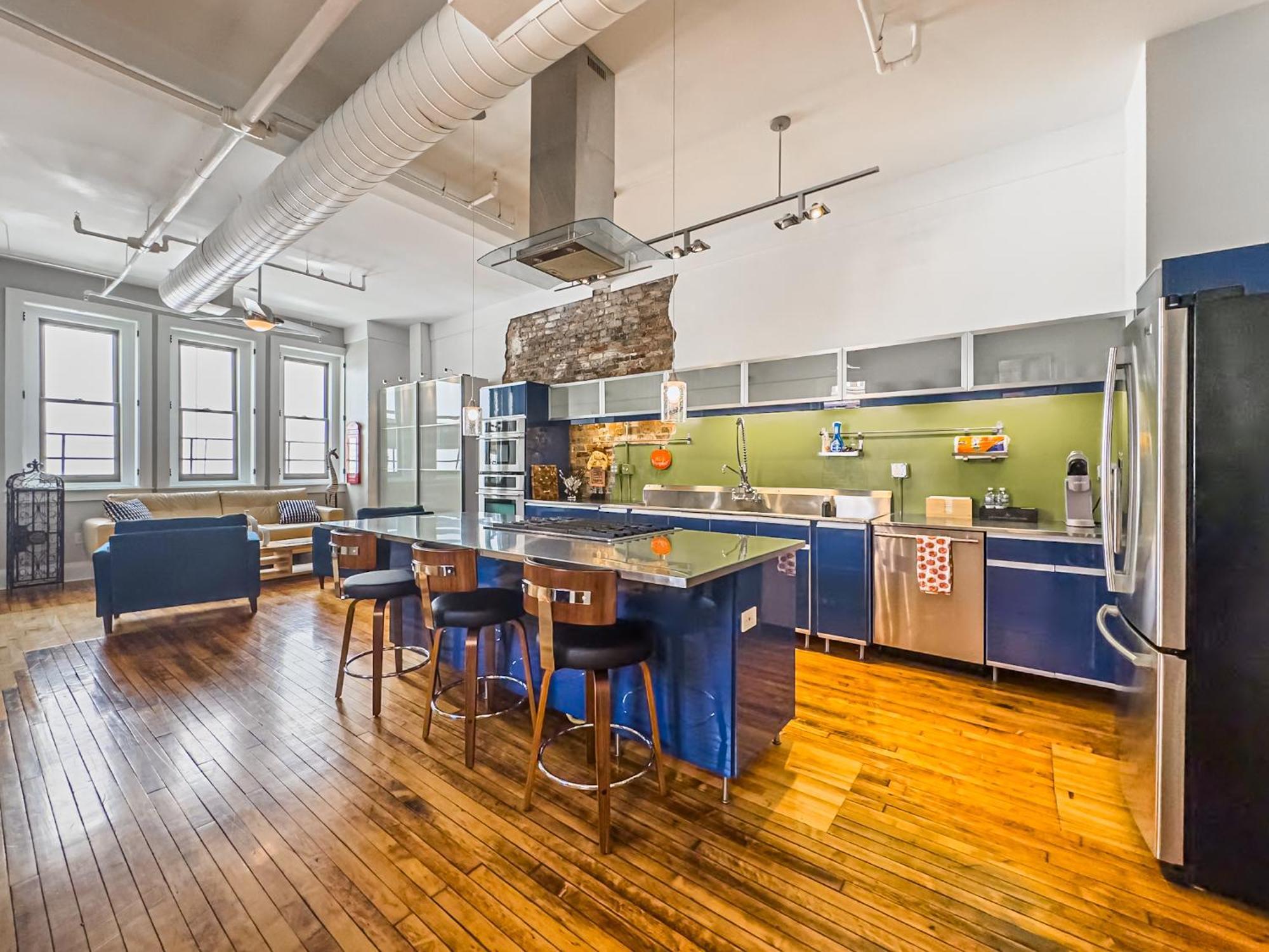 The Historic Lyric Penthouse With Private Rooftop Cincinnati Exterior photo