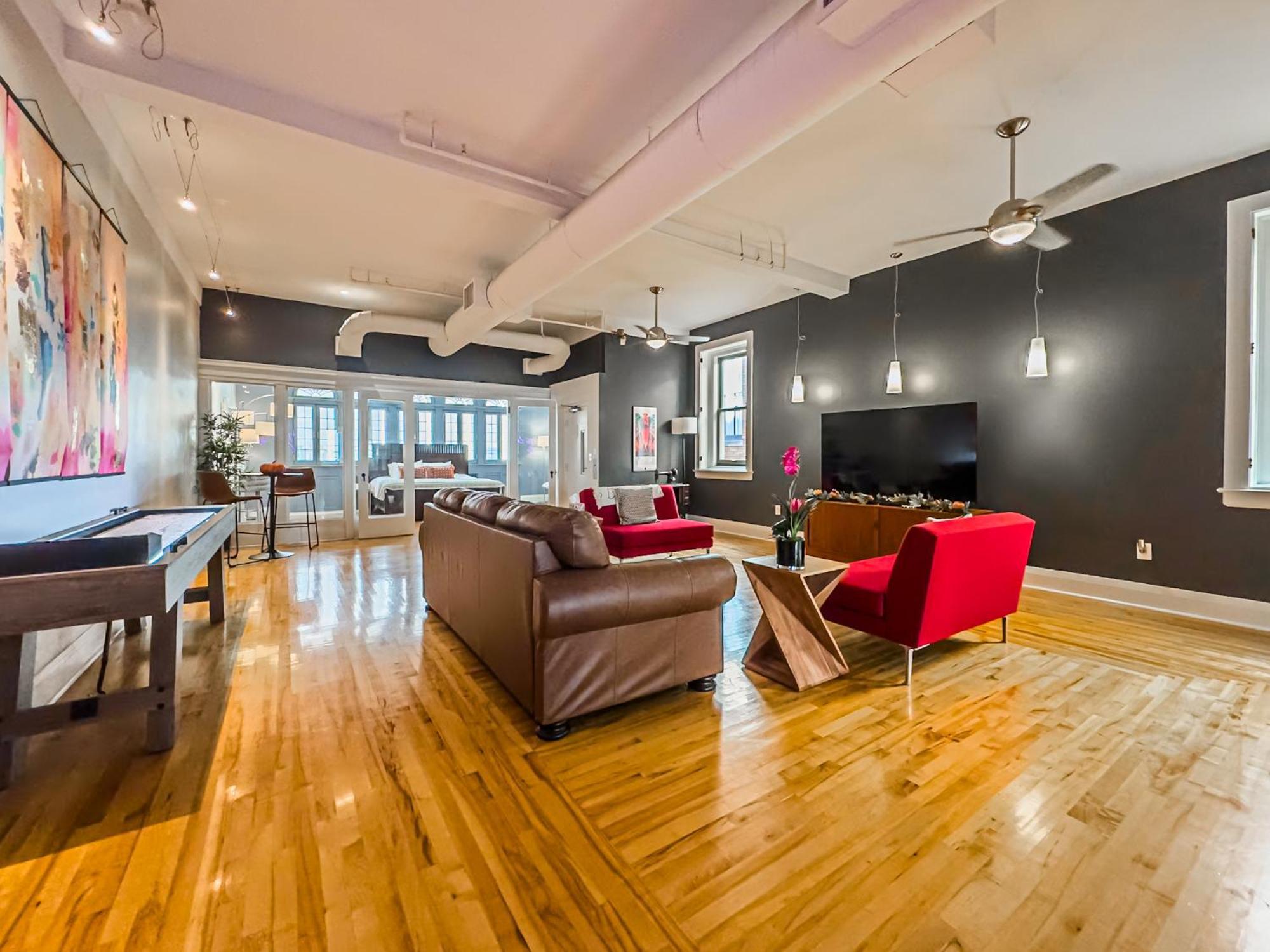 The Historic Lyric Penthouse With Private Rooftop Cincinnati Exterior photo
